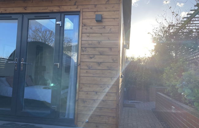 Contemporary Guest House With Outside Barrel Sauna - Foto 28