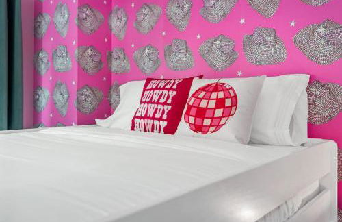 Girls' Getaway - Flamingle House - Broadway 2 miles - Rooftop - WoW - Foto 16