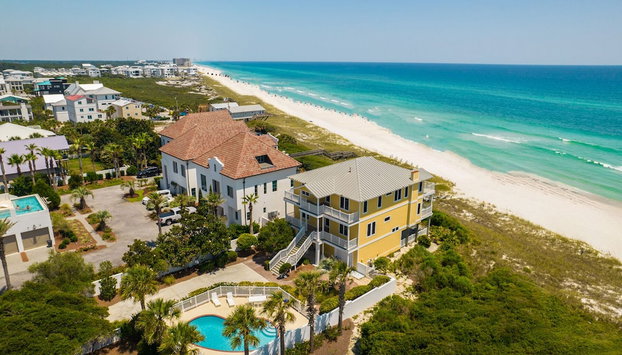 Turtle Watch l Beachfront Pool l Includes Bikes and Beach Chair - Foto 2, Imagen principal