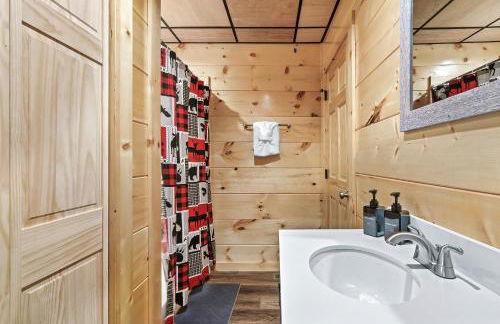 Mountains r Calling, Cozy Hideaway, King Beds, Hot-Tub, Arcade, EV Ready - Foto 39