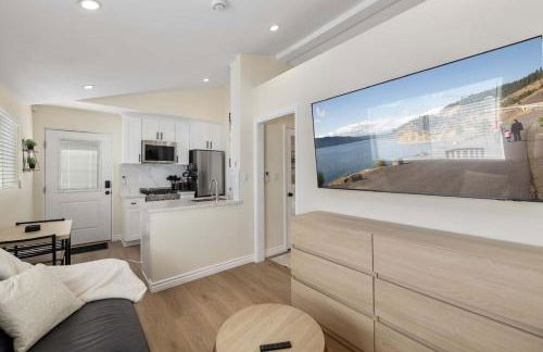 Luxury 1BR Suite Kitchen, Fireplace, Laundry, BBQ - Foto 12