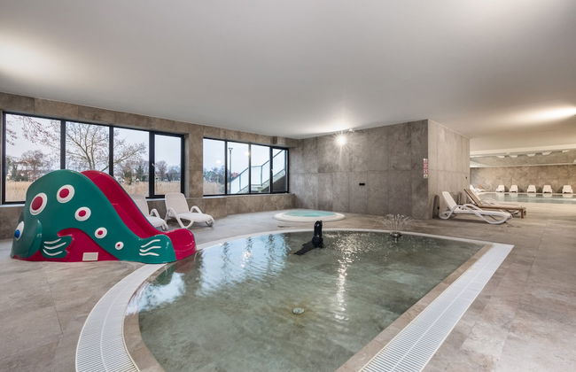 Pet-friendly Spadochroniarzy by Renters - Photo 50