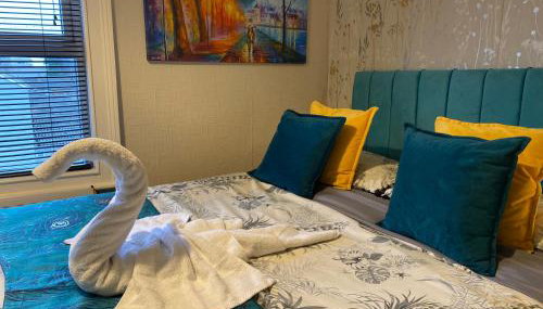 Bedford Contractor Base Sleeps 3 Secure Van Parking Fast WiFi - Foto 2, towels