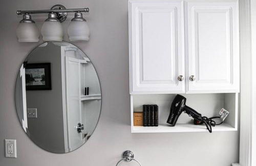 NEW 2BR Apartment near Lake Winnipesaukee - Photo 30