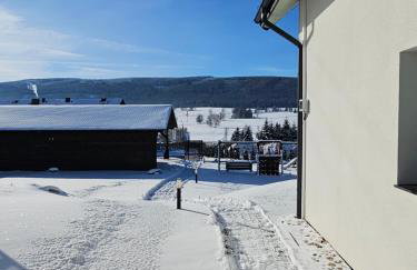 All Season Klimat - Dom przy szlaku z prywatnym tarasem i widokiem na Góry Orlickie - Sudety Sauna&Jacuzzi, Skalne Miasto, 4km do Zieleniec SKI Arena - Foto 2