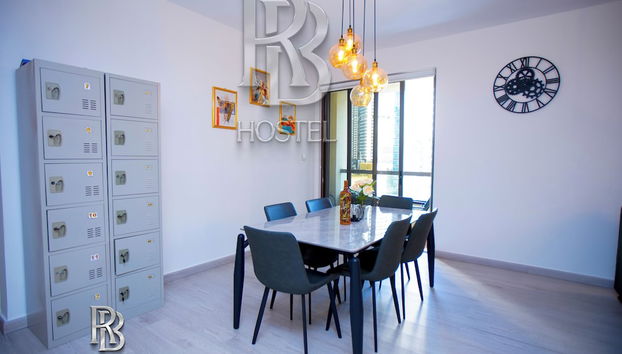 Rb Hostel Jbr - Foto 4, Servicio de comidas en la habitación