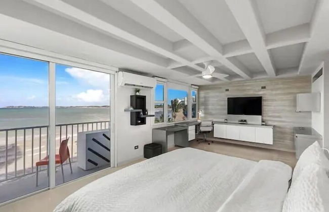 Beach Front Amapola SeaSide Apt - Photo 5