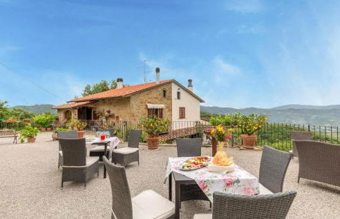 Gorgeous Home In Castiglion Fiorentino - Foto 16