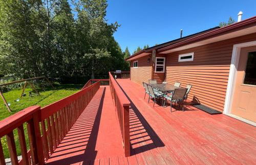 Cozy Palmer Retreat with Steam Sauna and Playground - Foto 6