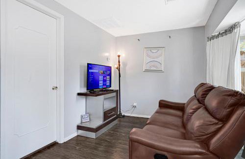 Home for summer with pool, pool table, outdoor kitchen,patio and balcony - Foto 48