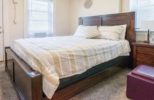 Side-by-Side Units 6BR Best Location ABODEbucks - Foto 26