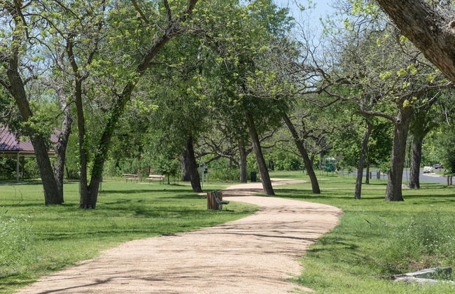 Upstay - 2-home Complex in Govalle for 18ppl - Photo 49