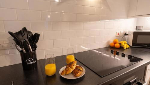 Stylish Gateway-2 bedroom house -5 minutes from the beach - Foto 3