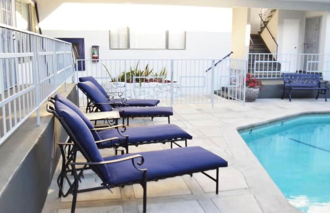 Hollywood Business Suites - Foto 31