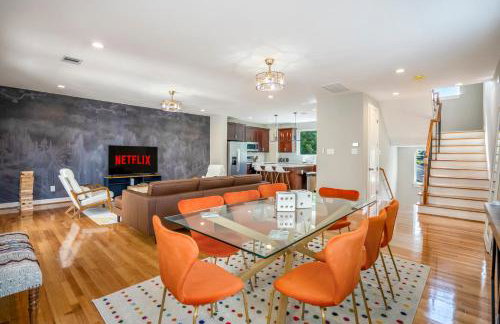 Spacious 3 Bed House near MD Anderson with Free Parking & Wi-Fi - Photo 10