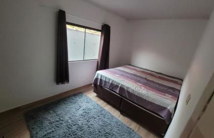 ótima casa com piscina,redes e perto do centro - Foto 8