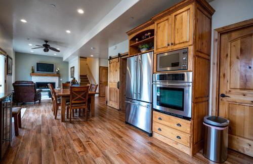 Snowcrest C304Ski Getaway Hot Tub & Theater Room - Foto 19