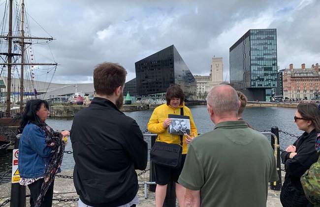 Reel Tours: Liverpool Film Location Walking Tour - Foto 4