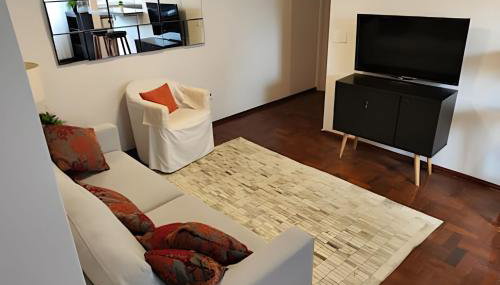 SUPERPRÁTICO-Amplo Apê com Garagem em bairro nobre - Foto 3