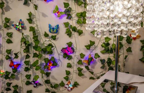 Ascension Cabin - hot tub, fire pit, babbling brook - Foto 36