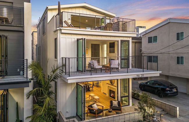 Beach Paradise Stunning 3-story in Long Beach! - Foto 43