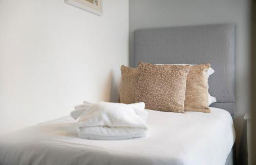 NEW! 3BR in Traynor Square - Foto 8