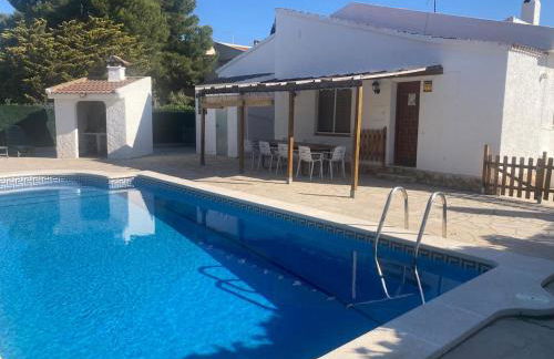 Casa con piscina y barbacoa - Foto 3