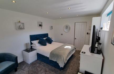 Sittingbourne 1 bed self-contained annex, with parking - Photo 26