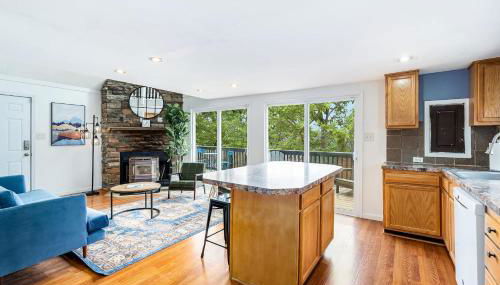 Hot Tub, Wraparound Deck, & WiFi at Chalet Cabin - Photo 5