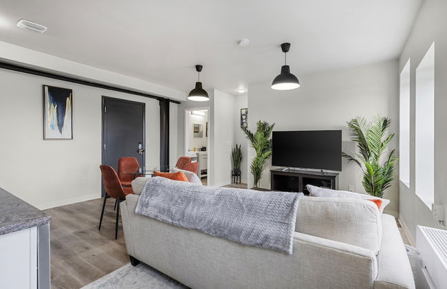 Modern Retreat Near Henry Ford - Foto 61