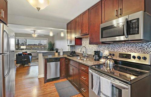 Tranquil 1BR Apartment in Arlington Heights - Salem 3C - Foto 8