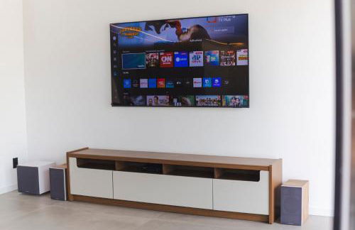 Luxury House in Gated Community with Pool near Beaches! - Foto 26