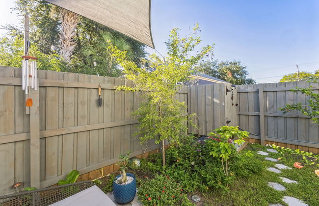 Historic 1918 Tampa Home With Modern Comforts & Charm 2 Bedroom Home by RedAwning - Foto 29