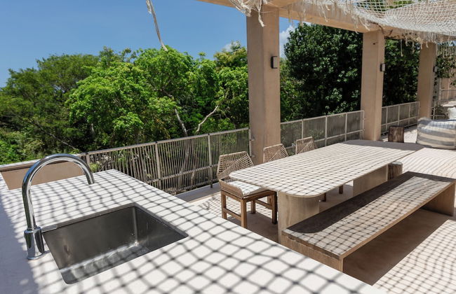 The Palm Luxury Villas Corasol by Lumina - Photo 77