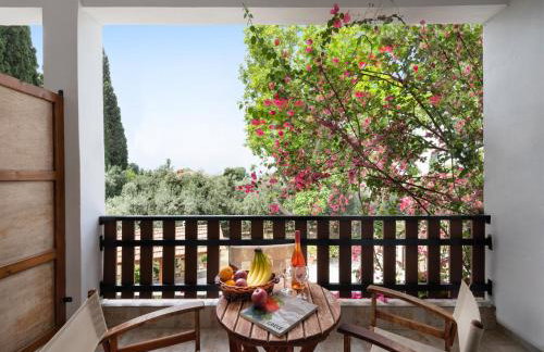 Vergonis Studios - Photo 76