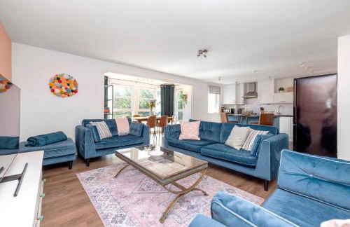 JOIVY Modern 2 bed flat near Murrayfield Stadium - Foto 1