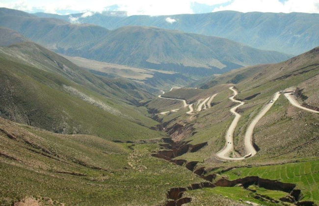 Excursión a las Salinas Grandes y Travesía a las Nubes - Foto 8