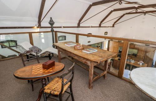 Chetwynd Lodge - Photo 28