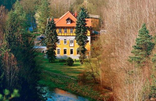 Villa Rotschoenberg im Tal der Freiberger Mulde - Foto 1
