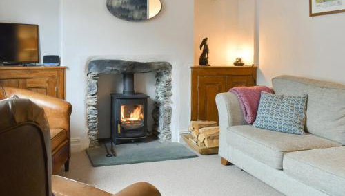 Campbell Cottage - Photo 3