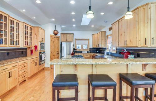 Mtn-View Cabin with Private Hot Tub in Georgetown! - Foto 9