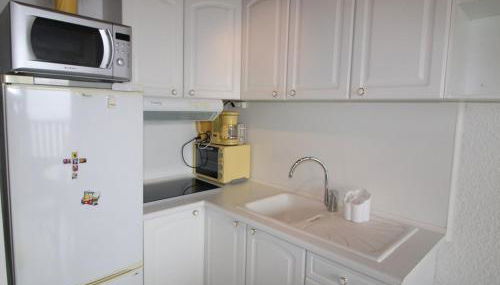 Studio Cabine Rénové au Pied des Pistes avec Balcon - Auris en Oisans - FR-1-297-157 - Foto 4