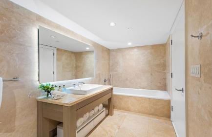 Oceanview Private Condo at 1 Hotel & Homes -904 - Photo 45