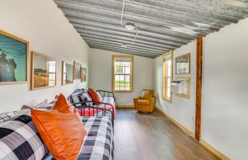 Lakefront Graford Home with Fire Pit and Private Dock! - Foto 23