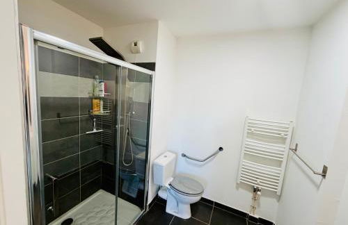 T2 récent 45m2, Parking inclus, Clim - Foto 7