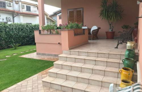 VILLA NEVADA Esclusiva con PISCINA Privata, Il Tuo Angolo di Pace a 5 Minuti dal MARE e 20 Minuti da ROMA - Photo 16