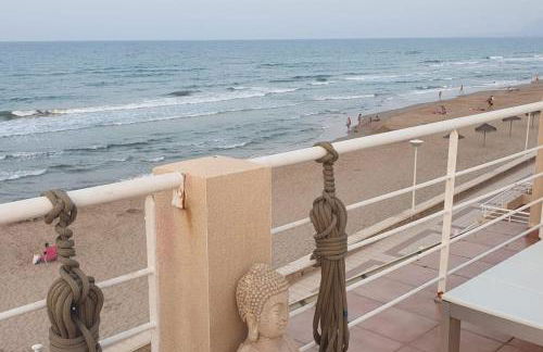 Chalet en primera línea de playa Piles - Foto 8