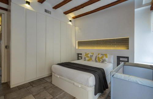 FLORIT FLATS - CENTER MODERN 1BR 2Bth TERRACE WI-FI AC - Photo 7