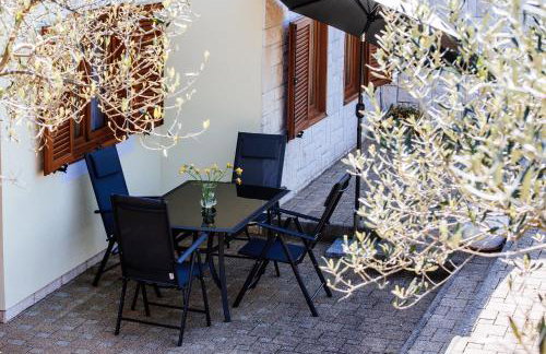 Roko Opaćac Veli IŽ,otok Iž - Foto 24