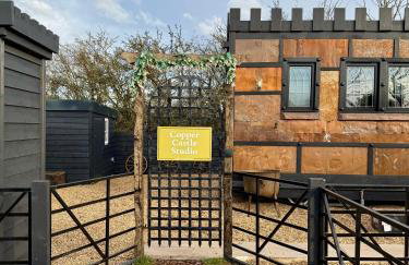 Willow Court Farm, The Copper Castle & Petting Farm, 8 min to Legoland & Windsor, 15 min to Lapland UK - Foto 24